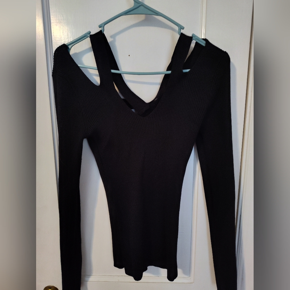 Cross cross sweater